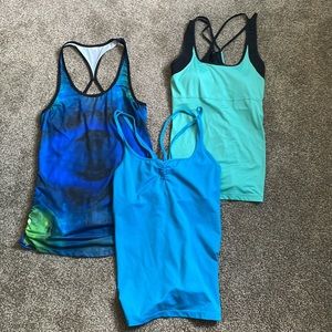 🎉Bundle 3 Workout Tank Top Size Small